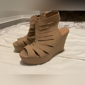 Bamboo Nude Platform Wedge Sandals Size 7‎